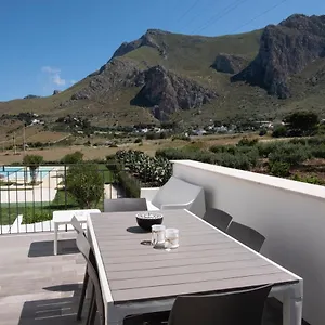 Casa Bambù Con Piscina A Macari