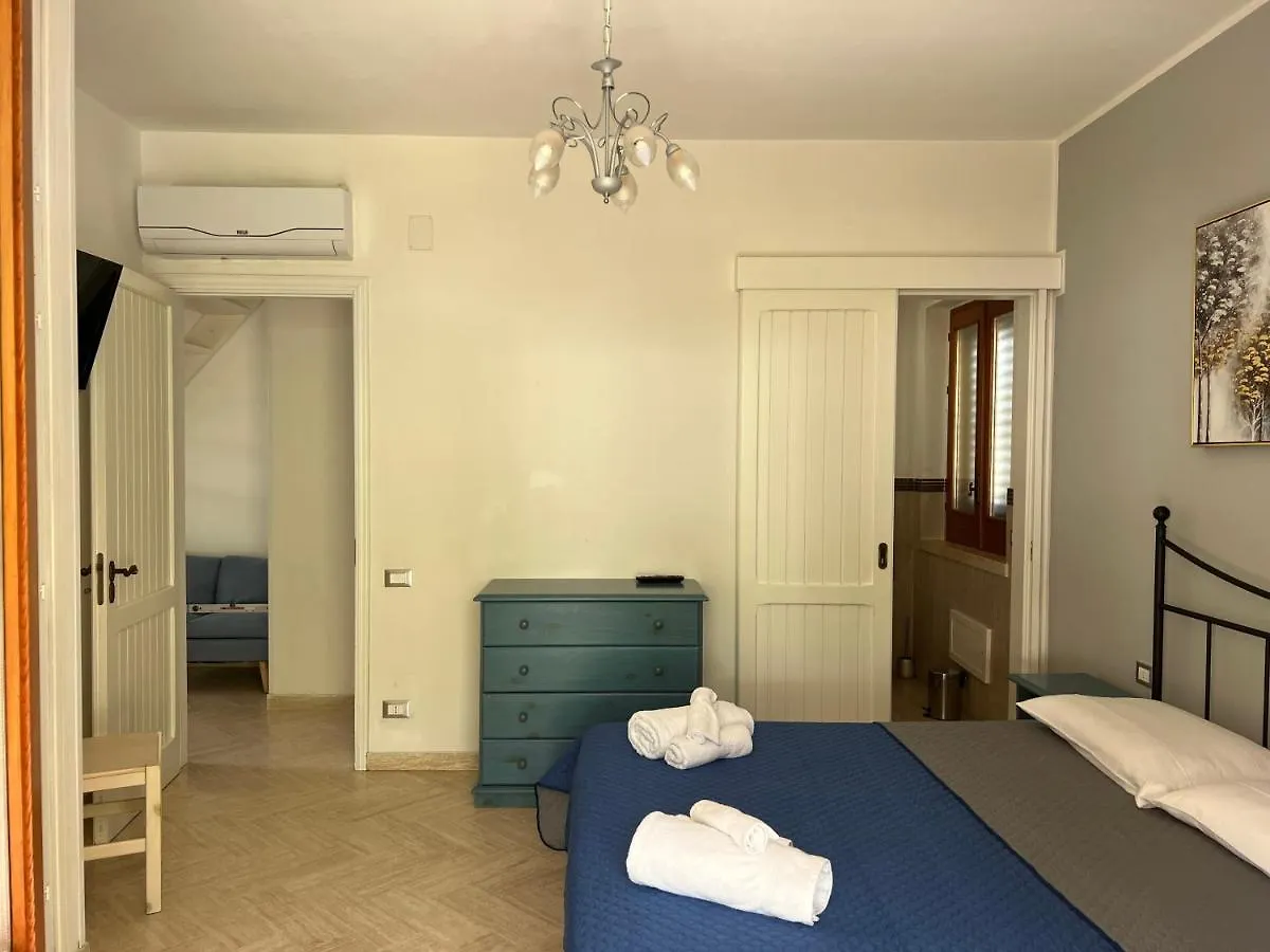 Stanza Privata Villa Aileen ماكاري