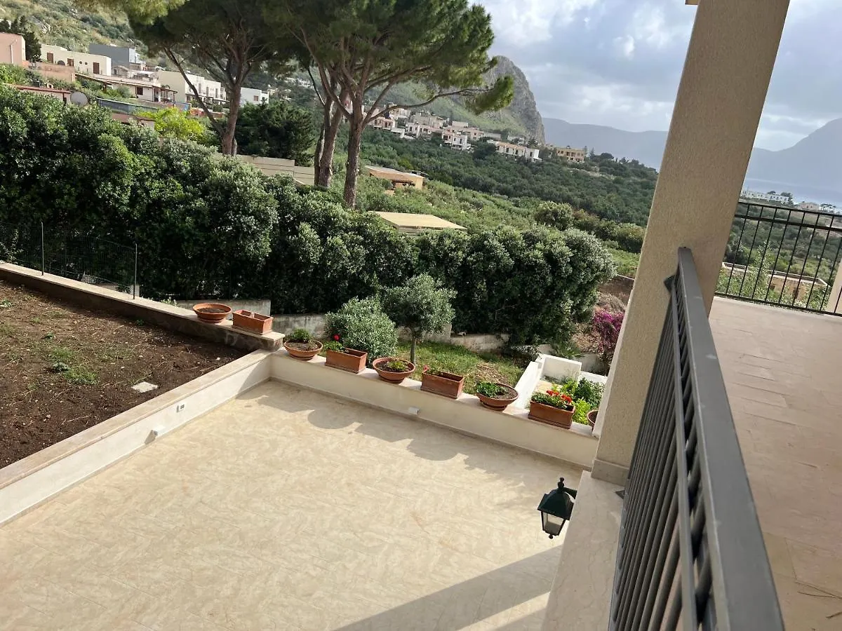 Stanza Privata Villa Aileen ماكاري 0*,  إيطاليا
